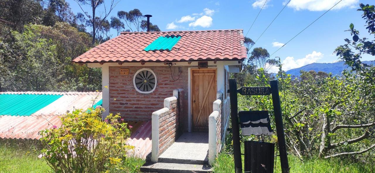Hostal El Vaquero Chugchilán Zewnętrze zdjęcie